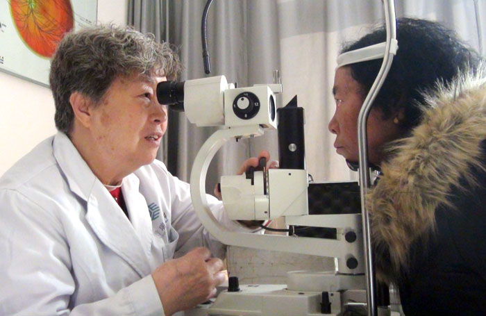 【蘭州眼科專家】看慢些、看細(xì)些、這是對病人負(fù)責(zé)