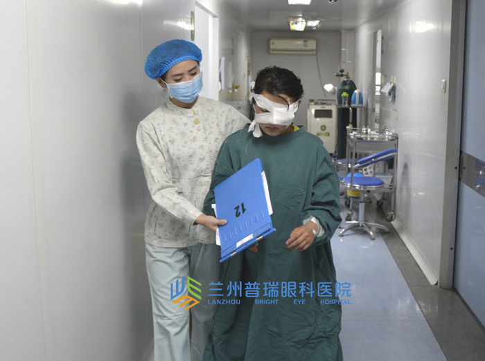 【病房故事】她說，我想上學！