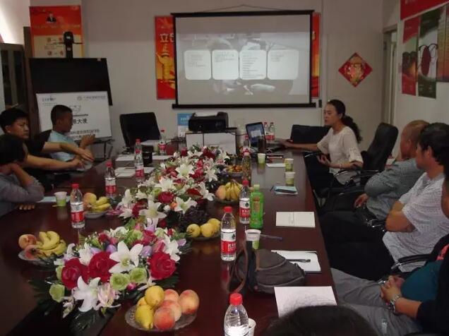 蘭州普瑞眼視光醫(yī)院第三期依視路2.5新視代“M0愛眼大使培訓