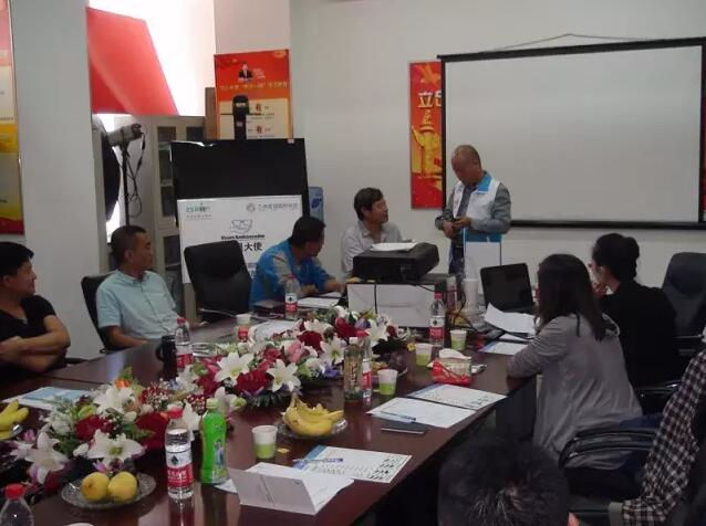 蘭州普瑞眼視光醫(yī)院第三期依視路2.5新視代“M0愛眼大使培訓