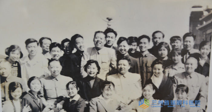這聲我愛(ài)你，很甜很蜜