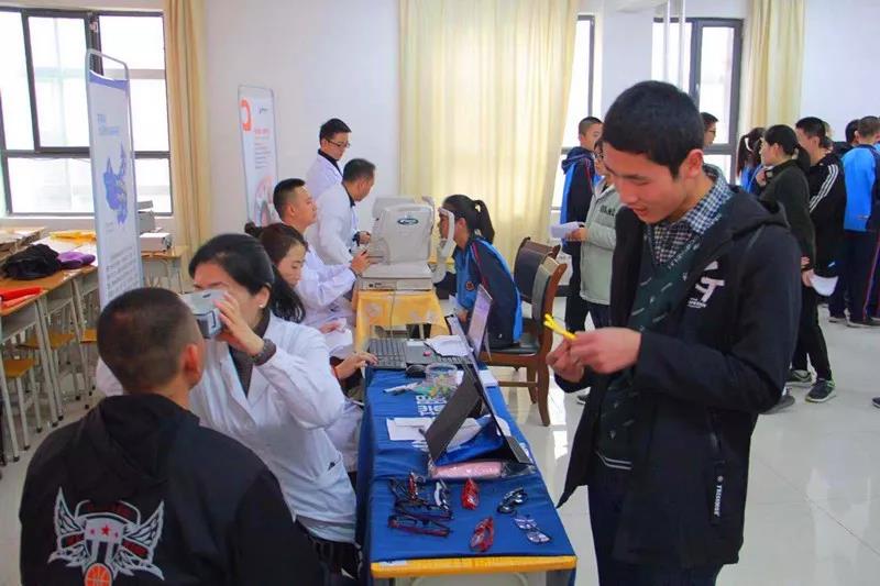 明眸新視代公益行再起航，民勤一中篩查工作收官