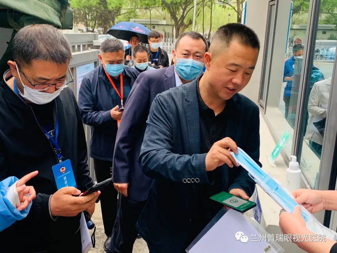 西園街道人大代表、政協(xié)委員調(diào)研組蒞臨我院指導(dǎo)工作！