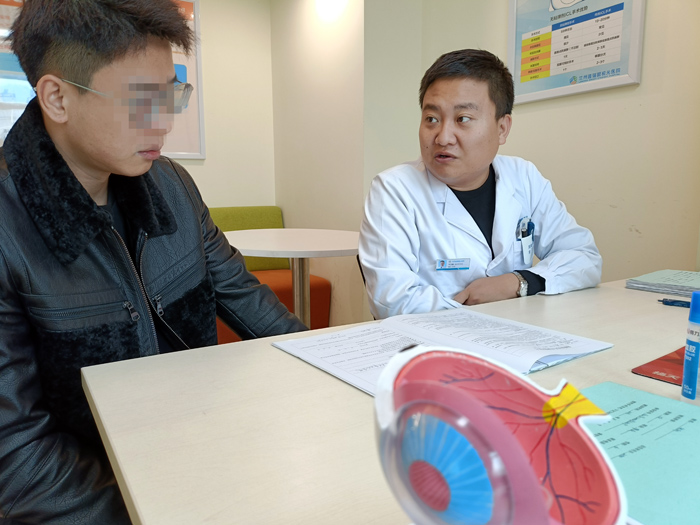 300度近視拖到900度近視，近視手術(shù)是什么感受？